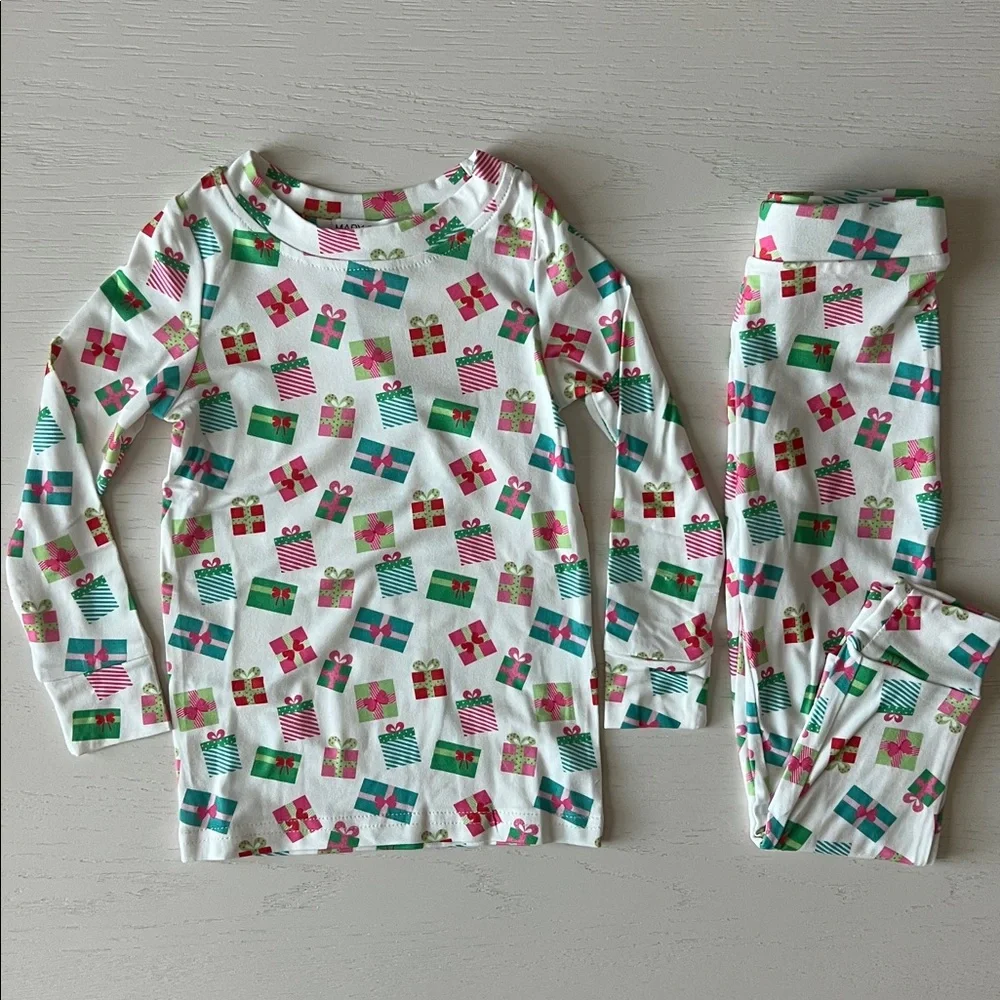 🎄Mary Square Christmas Presents Holiday Pajama Set 2T 3T